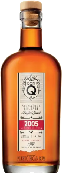 Een fles Don Q, uit het schap in de winkel in Bathmen