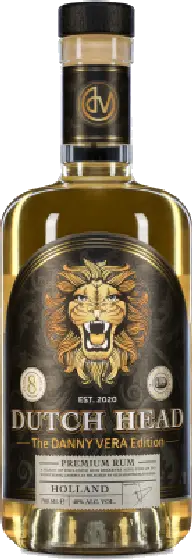 Een fles Dutch Head, uit het schap in de winkel in Bathmen