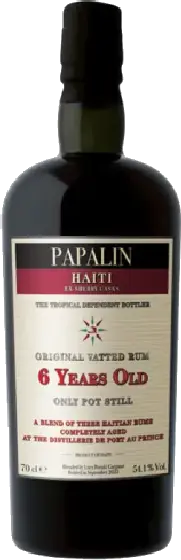 Een fles Papalin, uit het schap in de winkel in Bathmen