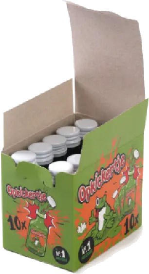 Een fles Opkickertje, uit het schap in de winkel in Bathmen
