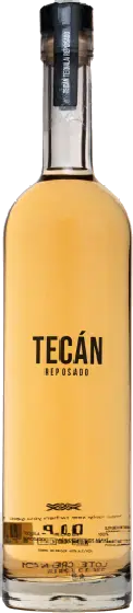 Een fles Tecán, uit het schap in de winkel in Bathmen
