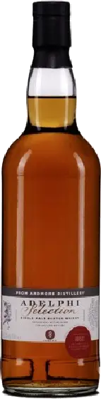 Een fles Ardmore, uit het schap in de winkel in Bathmen