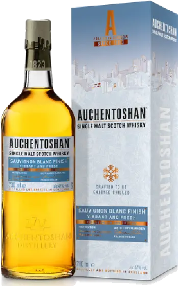 Een fles Auchentoshan, uit het schap in de winkel in Bathmen