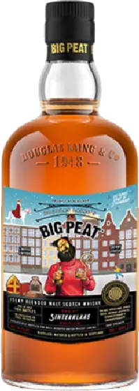 Een fles Big Peat, uit het schap in de winkel in Bathmen