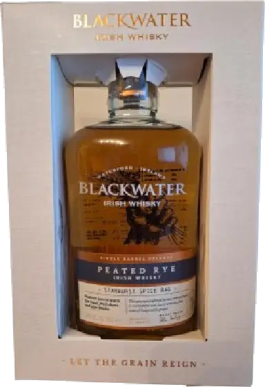 Een fles Blackwater, uit het schap in de winkel in Bathmen