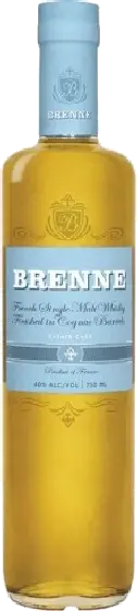 Een fles Brenne, uit het schap in de winkel in Bathmen