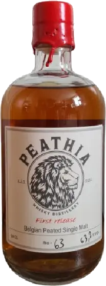 Een fles Brugse, uit het schap in de winkel in Bathmen