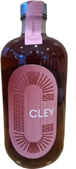 Een fles Cley, uit het schap in de winkel in Bathmen