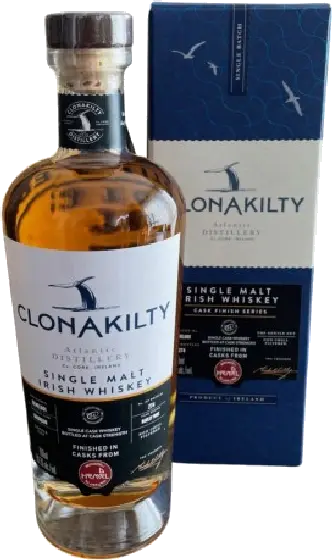 Een fles Clonakilty, uit het schap in de winkel in Bathmen