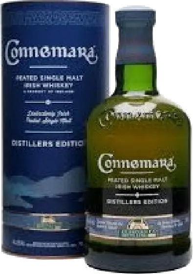 Een fles Connemara, uit het schap in de winkel in Bathmen