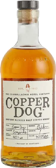 Een fles Copper Dog, uit het schap in de winkel in Bathmen