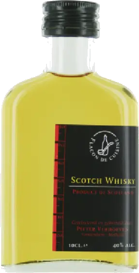 Een fles Cuisine, uit het schap in de winkel in Bathmen