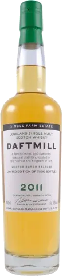 Een fles Daftmill, uit het schap in de winkel in Bathmen