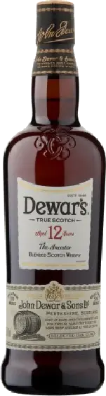 Een fles Dewar's, uit het schap in de winkel in Bathmen
