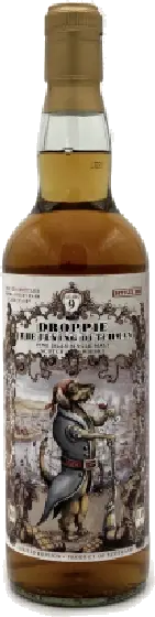 Een fles Droppie, uit het schap in de winkel in Bathmen