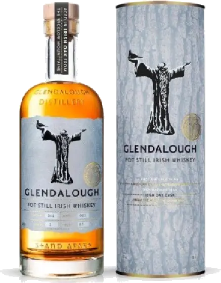 Een fles Glendalough, uit het schap in de winkel in Bathmen