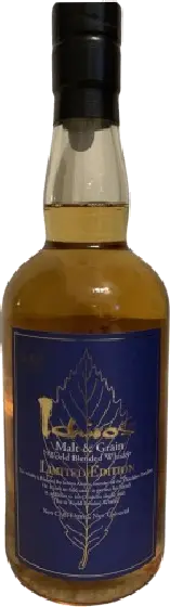 Een fles Ichiro's Malt, uit het schap in de winkel in Bathmen