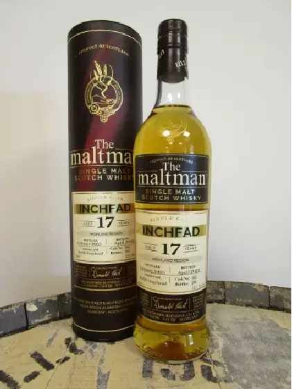 Een fles Inchfad, uit het schap in de winkel in Bathmen
