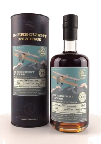 Een fles Infrequent Flyers, uit het schap in de winkel in Bathmen