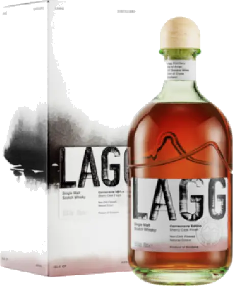 Een fles Lagg, uit het schap in de winkel in Bathmen