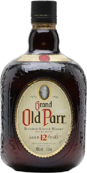 Een fles Old Parr, uit het schap in de winkel in Bathmen