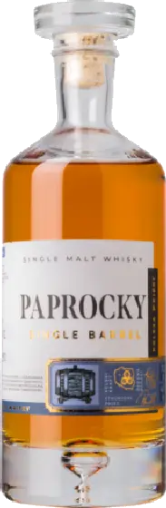 Een fles Paprocky, uit het schap in de winkel in Bathmen