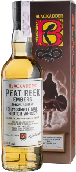 Een fles Peat Reek, uit het schap in de winkel in Bathmen