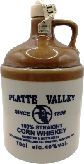 Een fles Platte Valley, uit het schap in de winkel in Bathmen