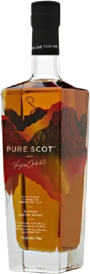 Een fles Pure Scot, uit het schap in de winkel in Bathmen