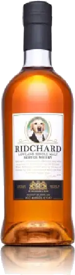 Een fles Ridchard, uit het schap in de winkel in Bathmen
