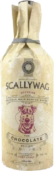 Een fles Scallywag, uit het schap in de winkel in Bathmen