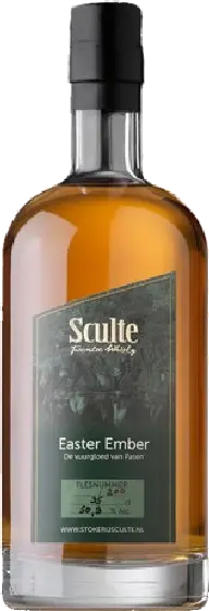 Een fles Sculte, uit het schap in de winkel in Bathmen
