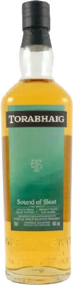 Een fles Torabhaig, uit het schap in de winkel in Bathmen