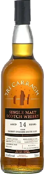 Een fles Tri Carragh, uit het schap in de winkel in Bathmen