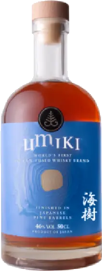 Een fles Umiki, uit het schap in de winkel in Bathmen