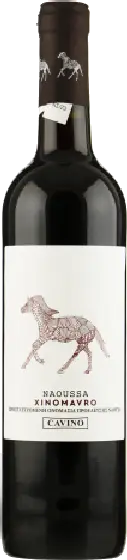 Een fles Cavino, uit het schap in de winkel in Bathmen