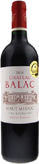 Een fles Chateau Balac, uit het schap in de winkel in Bathmen