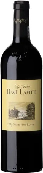Een fles Château Smith Haut Lafitte, uit het schap in de winkel in Bathmen