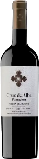 Een fles Cruz, uit het schap in de winkel in Bathmen