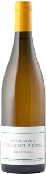 Een fles Macon, uit het schap in de winkel in Bathmen