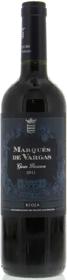 Een fles MARQUES DE VARGAS, uit het schap in de winkel in Bathmen
