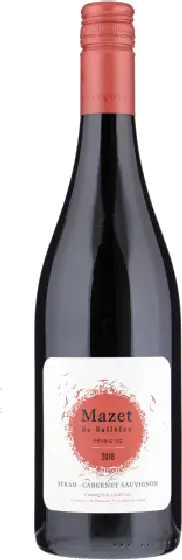 Een fles Mazet, uit het schap in de winkel in Bathmen