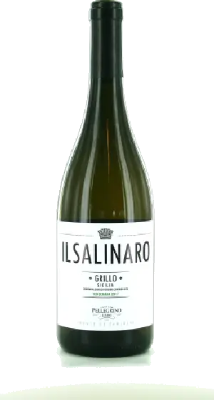 Een fles Pellegrino, uit het schap in de winkel in Bathmen