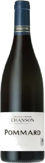 Een fles Pommard, uit het schap in de winkel in Bathmen