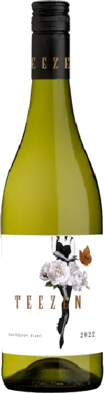 Een fles Teezen, uit het schap in de winkel in Bathmen
