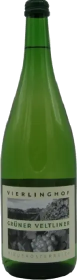 Een fles Vierlinghof, uit het schap in de winkel in Bathmen