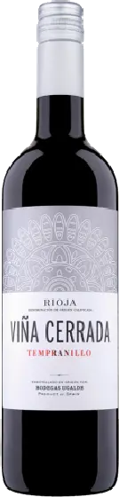 Een fles Viña Cerrada, uit het schap in de winkel in Bathmen