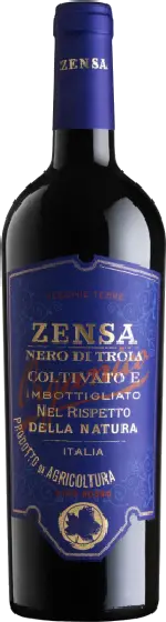 Een fles Zensa, uit het schap in de winkel in Bathmen