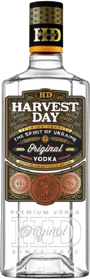 Een fles Harvest Day, uit het schap in de winkel in Bathmen