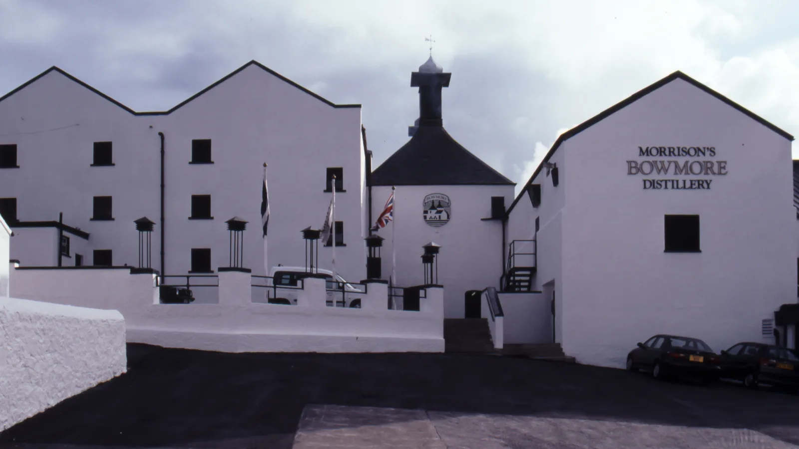 De distilleerderij van Bowmore op Islay